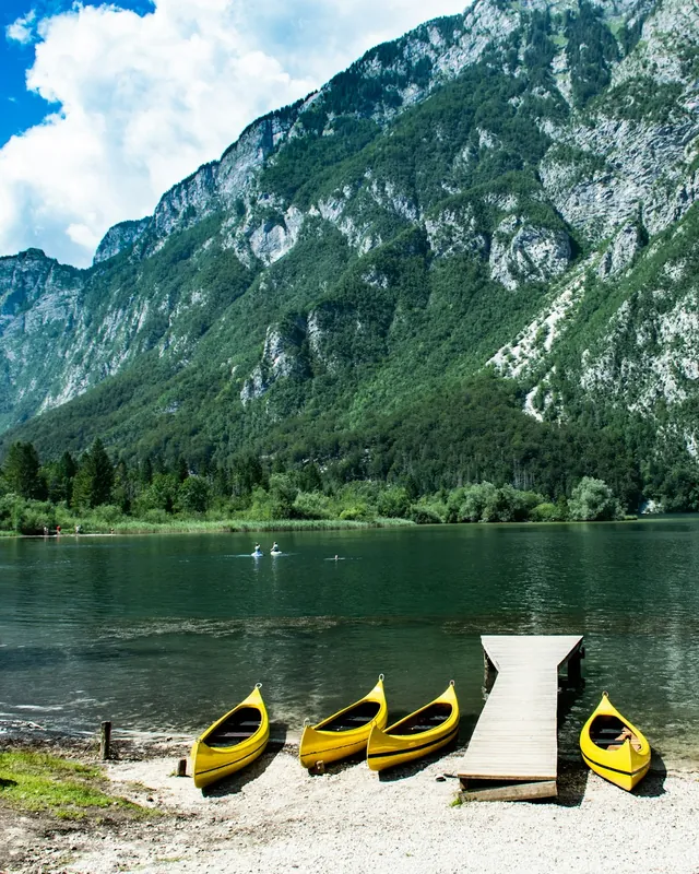 Le lac de Bohinj en Slovénie