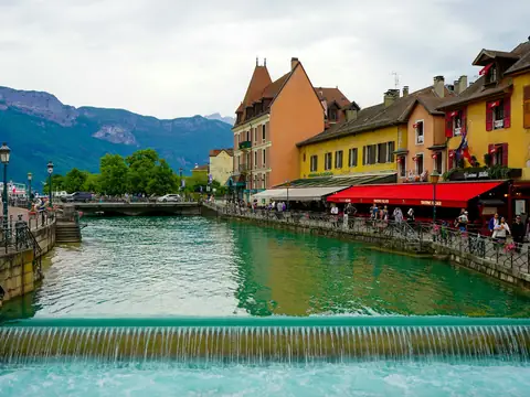 La vieille ville d'Annecy et son canal