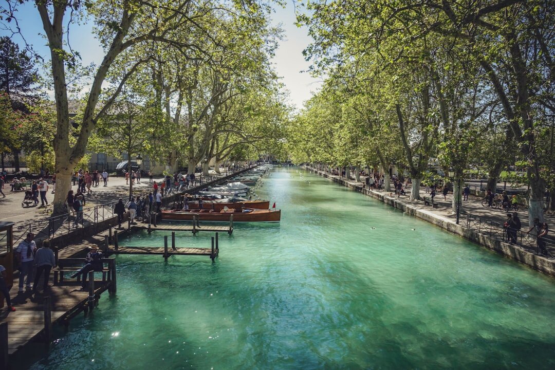 Escapade entre amis au lac d&rsquo;Annecy – 6 jours de nature et détente