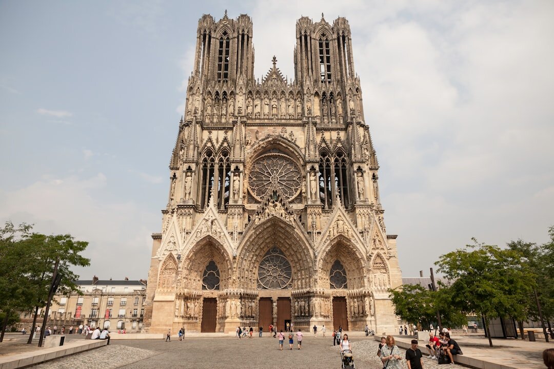 Reims entre amis : Champagne, patrimoine et convivialité