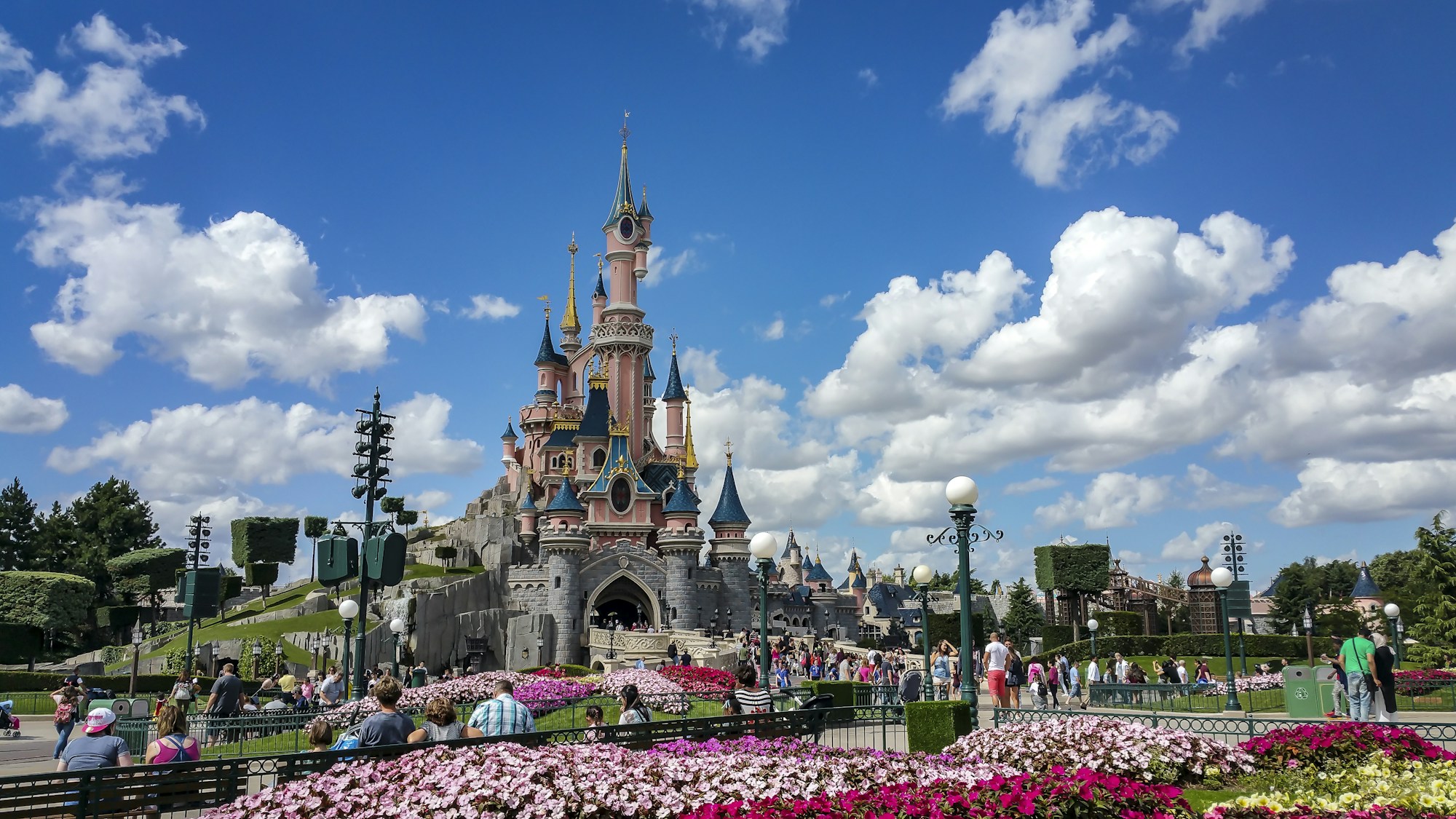 Vue du château de Disneyland Paris - Regal View Restaurant et expérience gastronomique