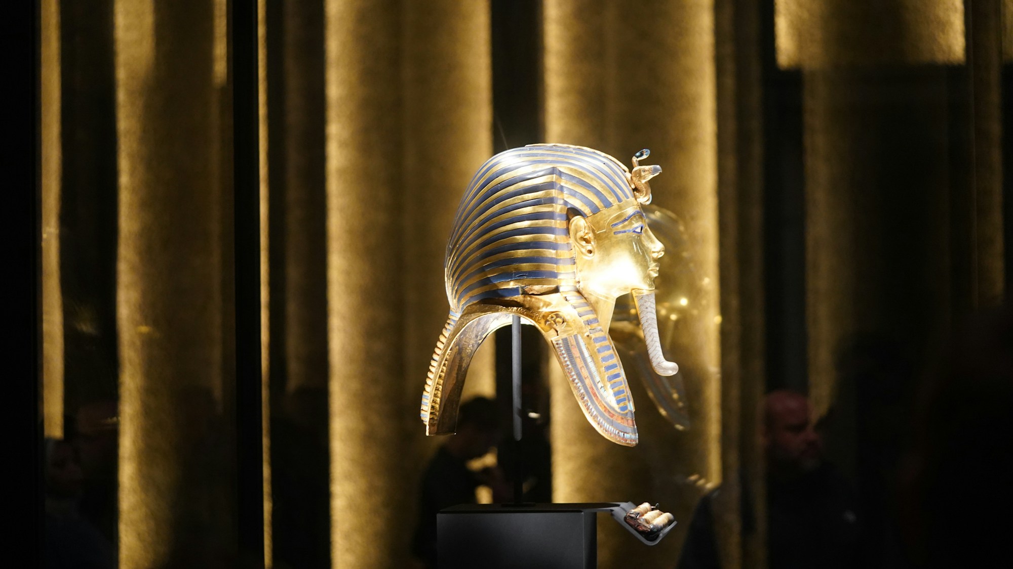Masque funéraire en or de Toutânkhamon, pièce maîtresse du Grand Musée Égyptien au Caire