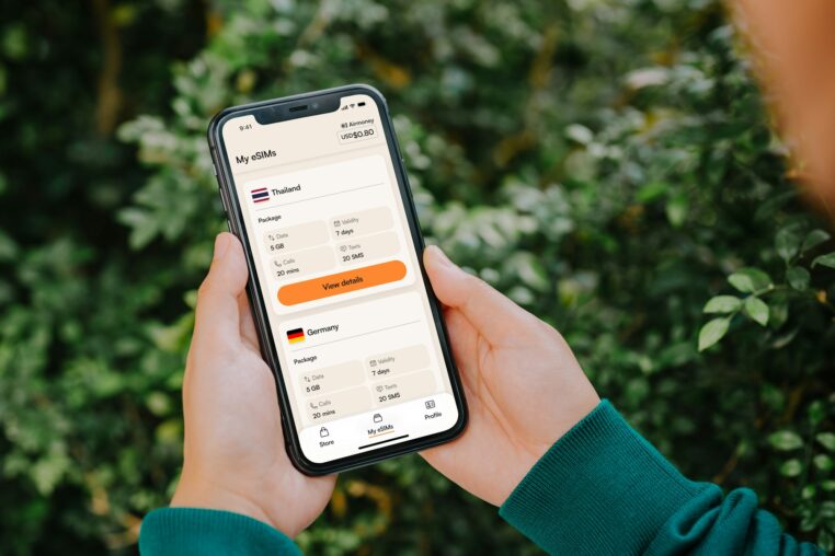 Carte eSIM Voyage 2026 : comparatif complet Airalo, Holafly, Nomad pour rester connecté à l&rsquo;étranger