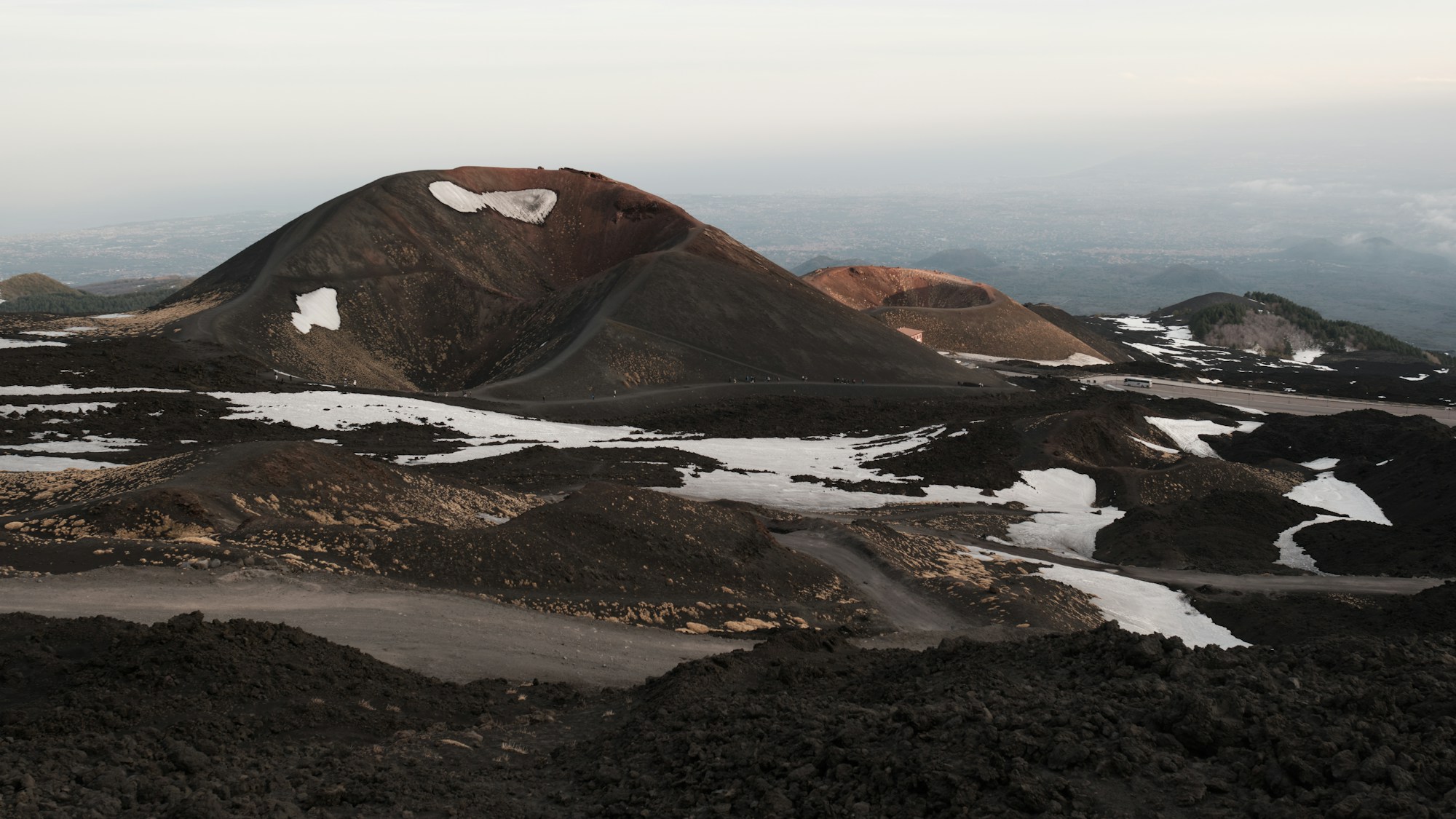 Paysage de l'Etna avec la ville de Catane en Sicile