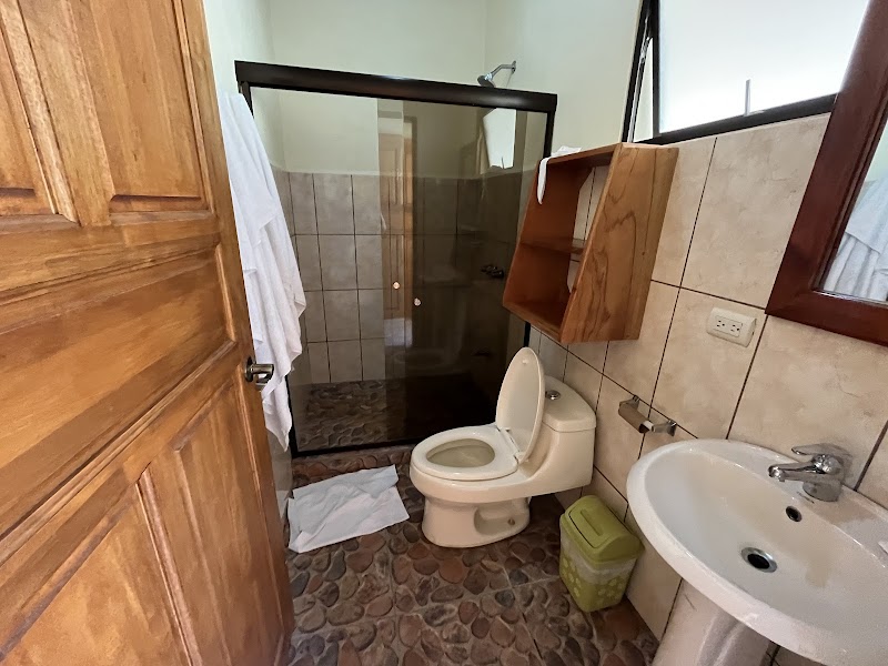 Belcruz B&B – 75 Mts Norte De La Iglesia De Cañitas, Monteverde, Puntarenas, Costa Rica (photo 3)