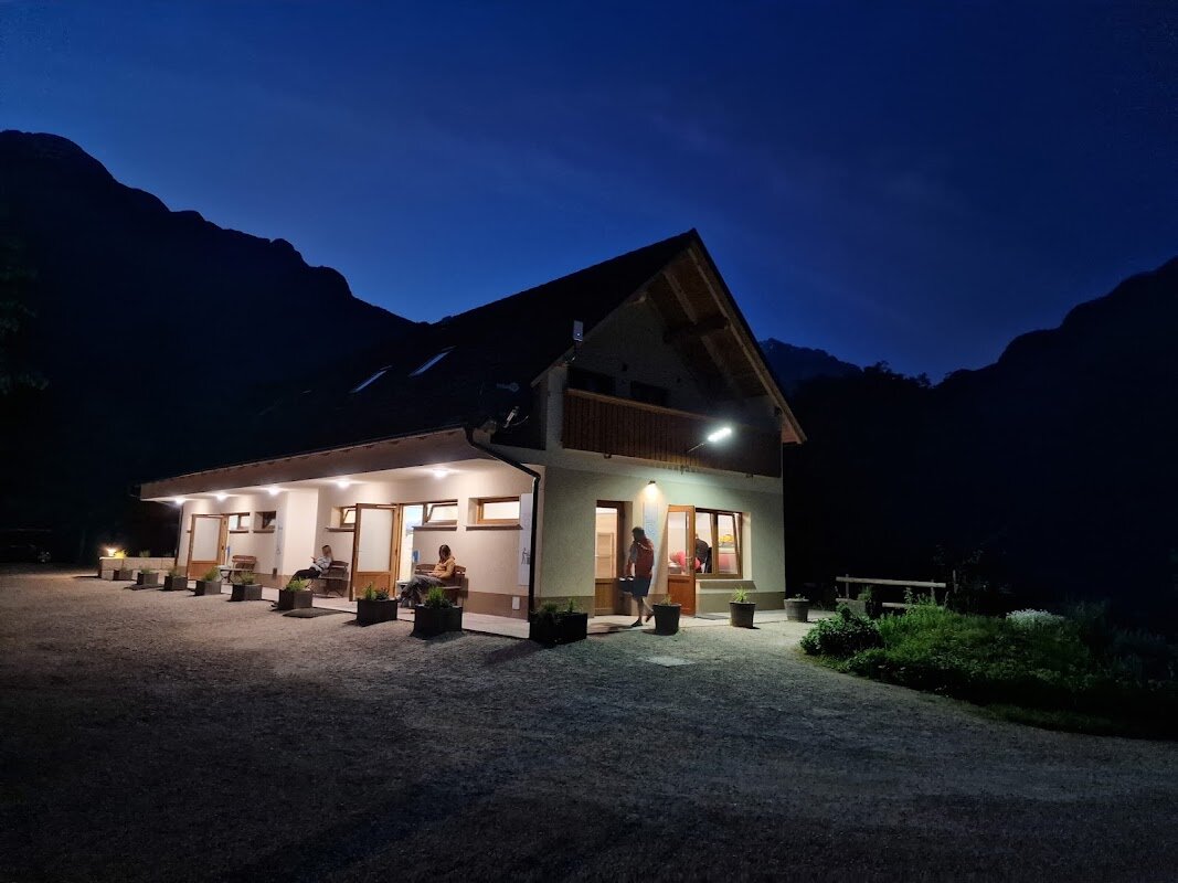 Camp Liza – Vodenca 4, 5230 Bovec, Slovénie (photo 1)