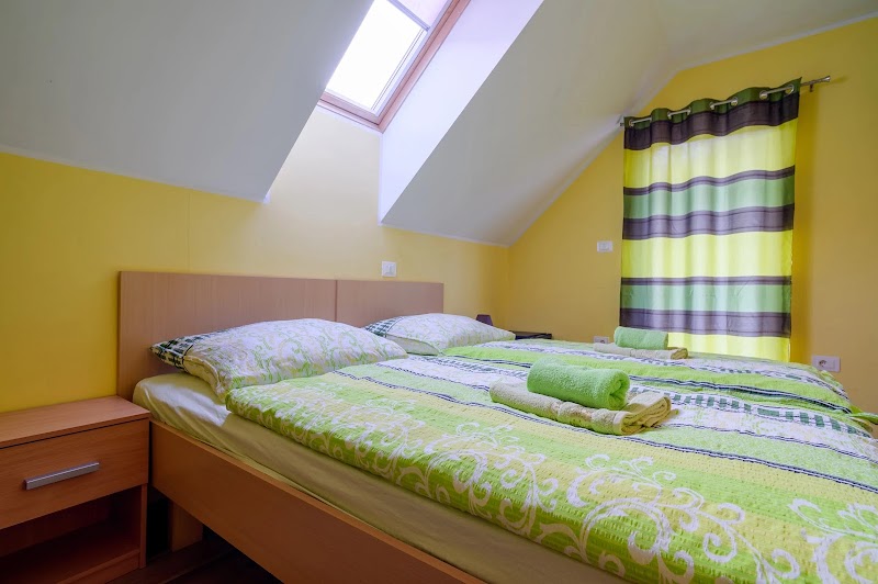 Camp Liza – Vodenca 4, 5230 Bovec, Slovénie (photo 2)
