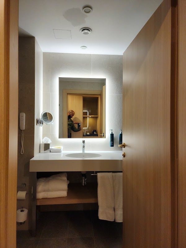 DoubleTree by Hilton Plovdiv Center – Saint Petka Square 1, 4000 Plovdiv (photo 3)