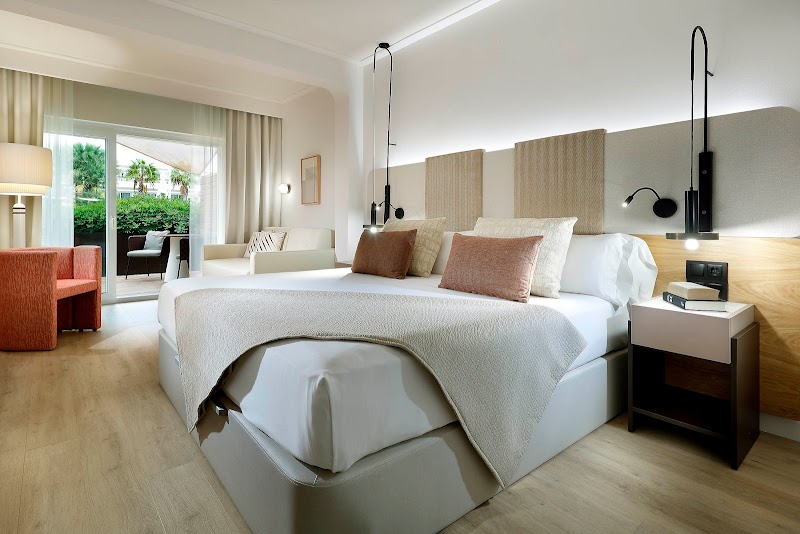 Grand Palladium Select Palace Ibiza - All Inclusive – Ibiza Town, Ibiza, Espagne (photo 2)