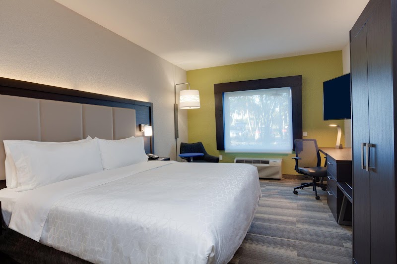 HOLIDAY INN EXP AIRPORT CRUISE by IHG – Fort Lauderdale, Floride, États-Unis (photo 2)