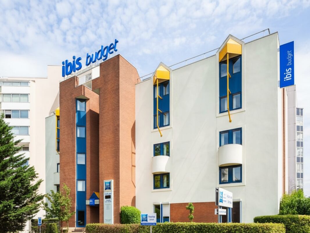 Ibis budget – 9 rue casimir (photo 1)