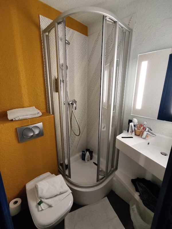 Ibis budget – 9 rue casimir (photo 3)
