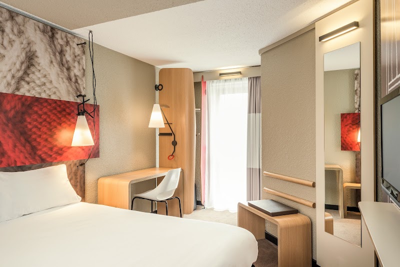 Ibis Paris Gare Montparnasse 15ème – 167 Rue de Vaugirard, 75015 Paris, France (photo 2)