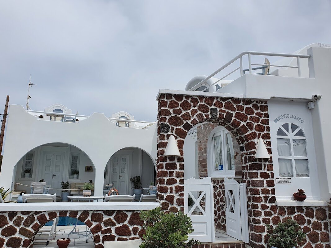 Merovigliosso Apartments – Imerovigli, Santorini 847 00, Greece (photo 1)