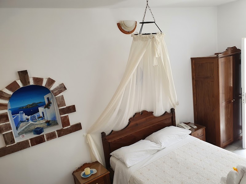 Merovigliosso Apartments – Imerovigli, Santorini 847 00, Greece (photo 2)