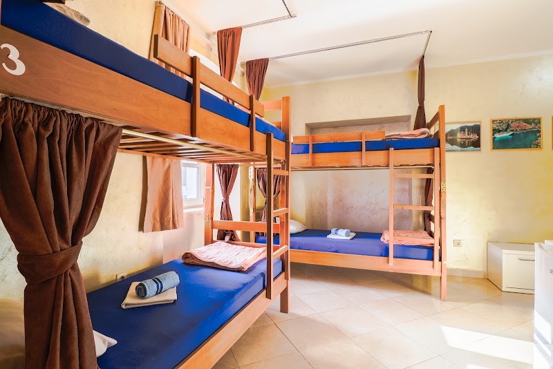 Montenegro Hostel 4U – Old Town Kotor (photo 2)