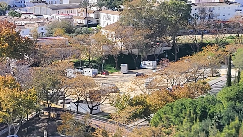 Parking Autocaravanas Arcos de la Frontera – Arcos - Zone Centro Comercial (photo 2)
