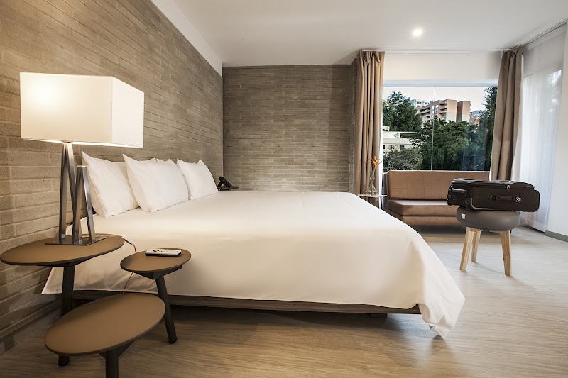 V Grand Hotel a member of Radisson Individuals – El Poblado, Medellín, Colombie (photo 2)