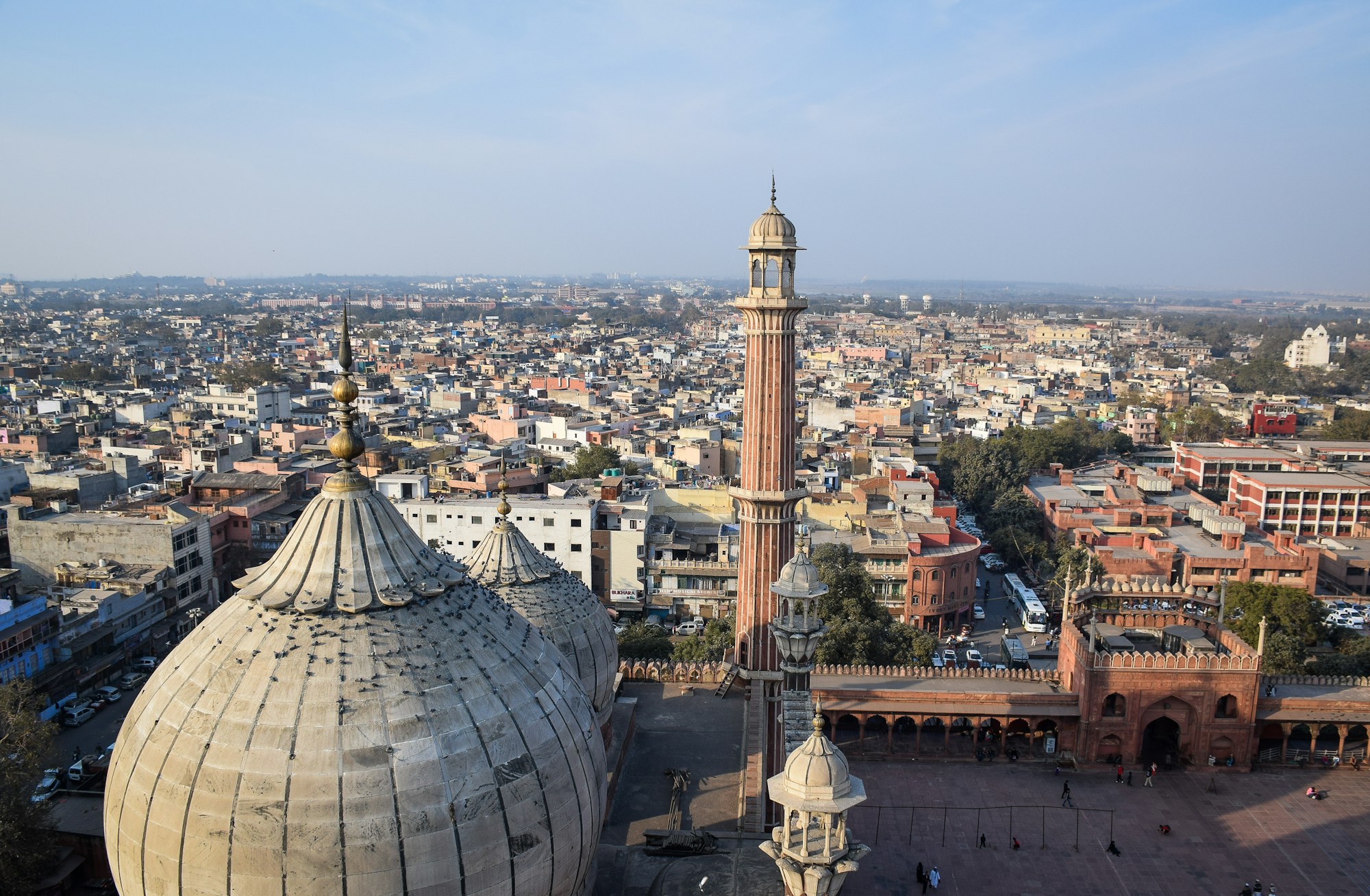 Vue panoramique sur la vieille Delhi depuis la Jama Masjid, la plus grande mosquée d'Inde