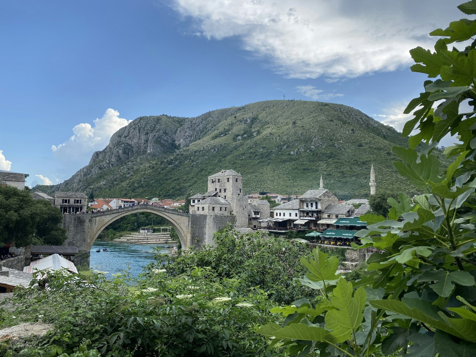 El Stari Most (Puente Viejo) de Mostar sobre el río Neretva, Bosnia-Herzegovina