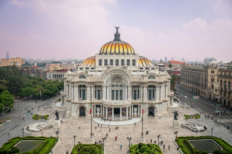 Mexico 2026: Mas alla de Cancun — El itinerario perfecto de Ciudad de Mexico a Oaxaca
