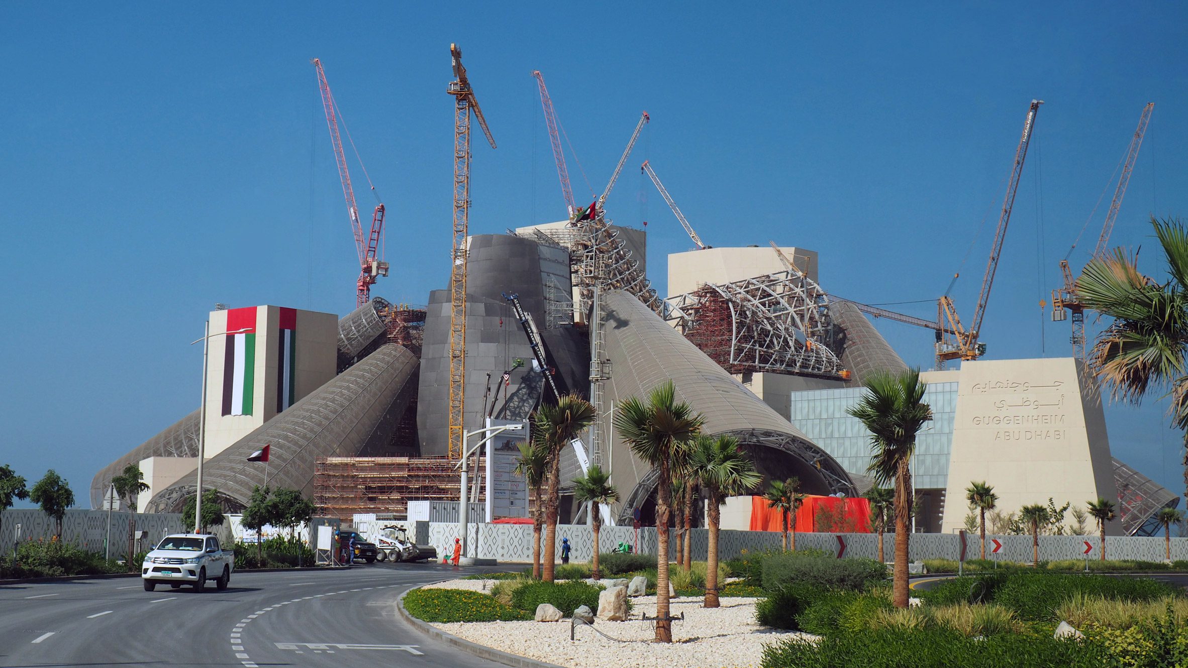 Louvre Abu Dhabi architecture on Saadiyat Island
