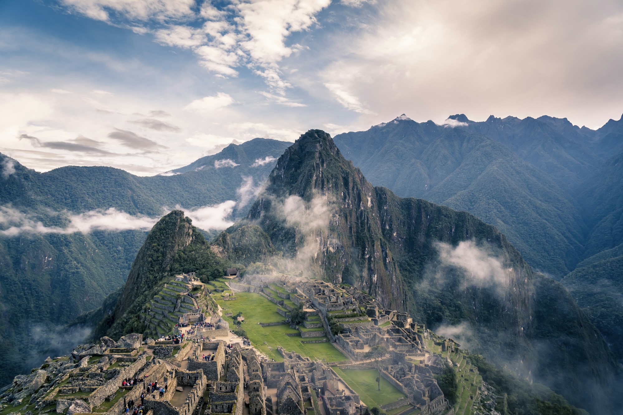 Vue panoramique sur le Machu Picchu au Pérou