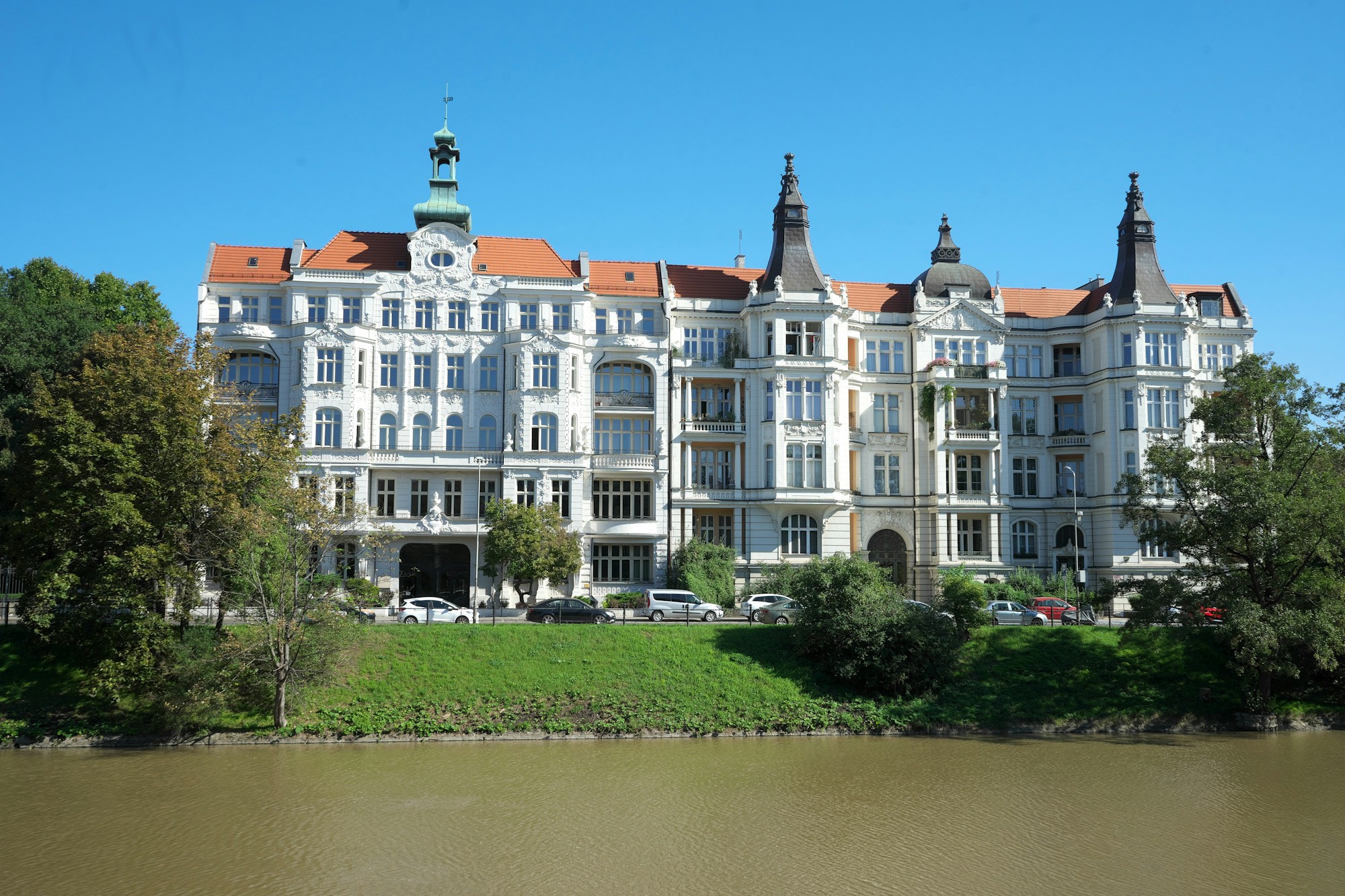 Vieille ville de Wroclaw avec ses maisons colorées au bord de l'eau