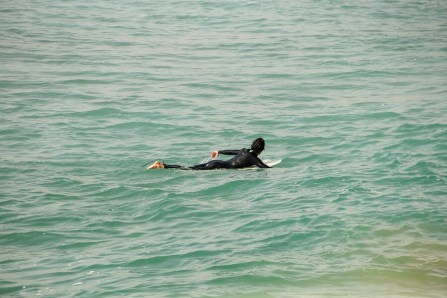 Plage d'Agadir au Maroc avec vagues