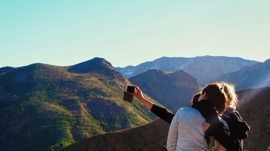 Circuits entre Femmes 2026 : les 7 Meilleures Compagnies de Voyages 100% Féminins