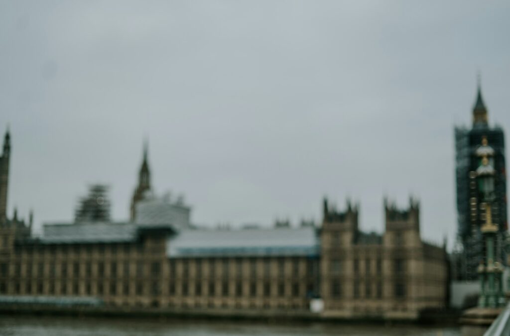La Tour Elizabeth (Big Ben) à Londres, Royaume-Uni, symbole du voyage outre-Manche
