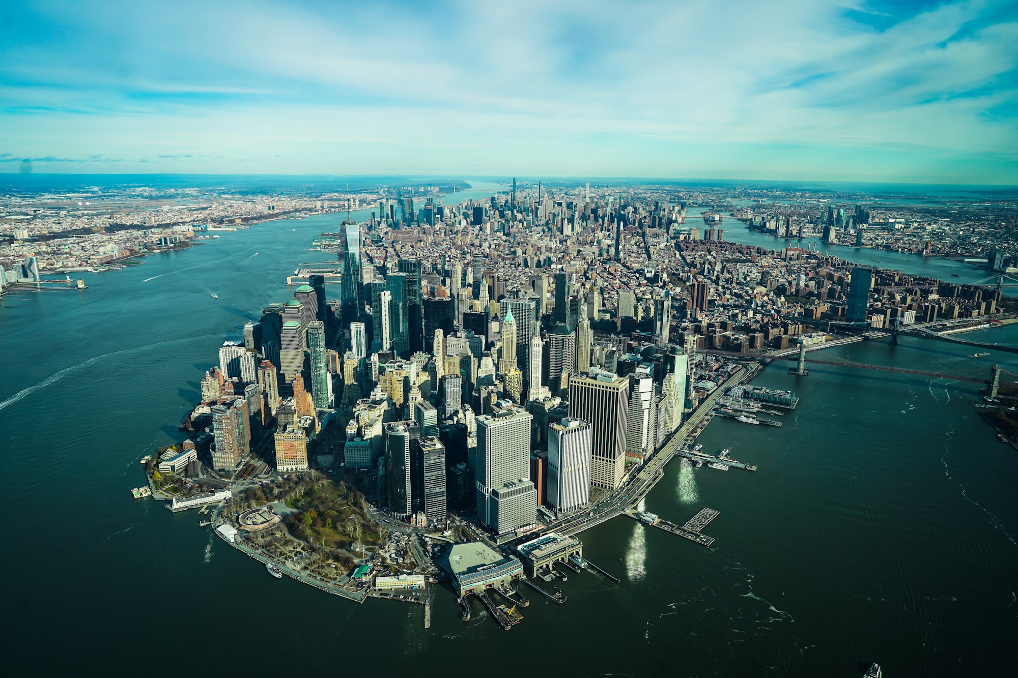Vista aérea de Manhattan en Nueva York, futuro destino de las lanzaderas eVTOL JFK-centro urbano