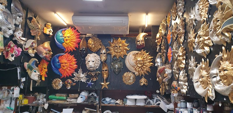 Achat de masques artisanaux authentiques – Cannaregio, Venise (photo 3)