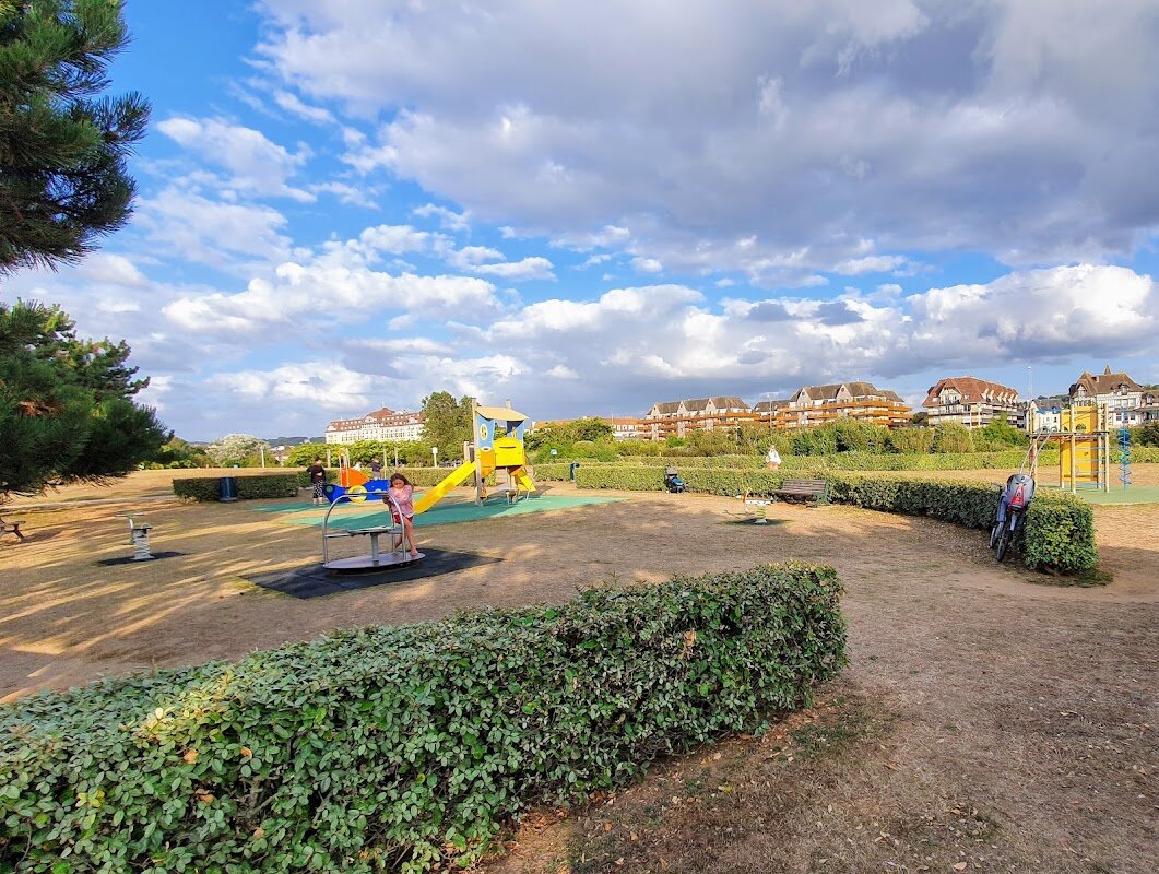 Aire de jeux des Lais de Mer – Boulevard Cornuché, 14800 Deauville (photo 1)