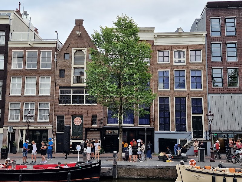 Anne Frank House – Prinsengracht, Amsterdam (photo 2)