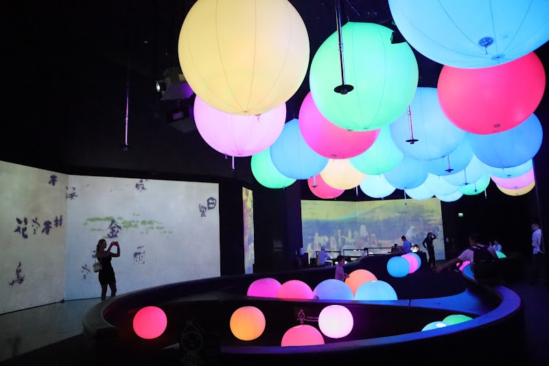 ArtScience Museum - teamLab Future World – Marina Bay Sands, Singapore (photo 3)