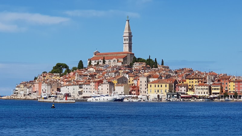 Ascension de la tour de Saint-Euphémie – Église Saint-Euphémia, Rovinj Old Town (photo 2)