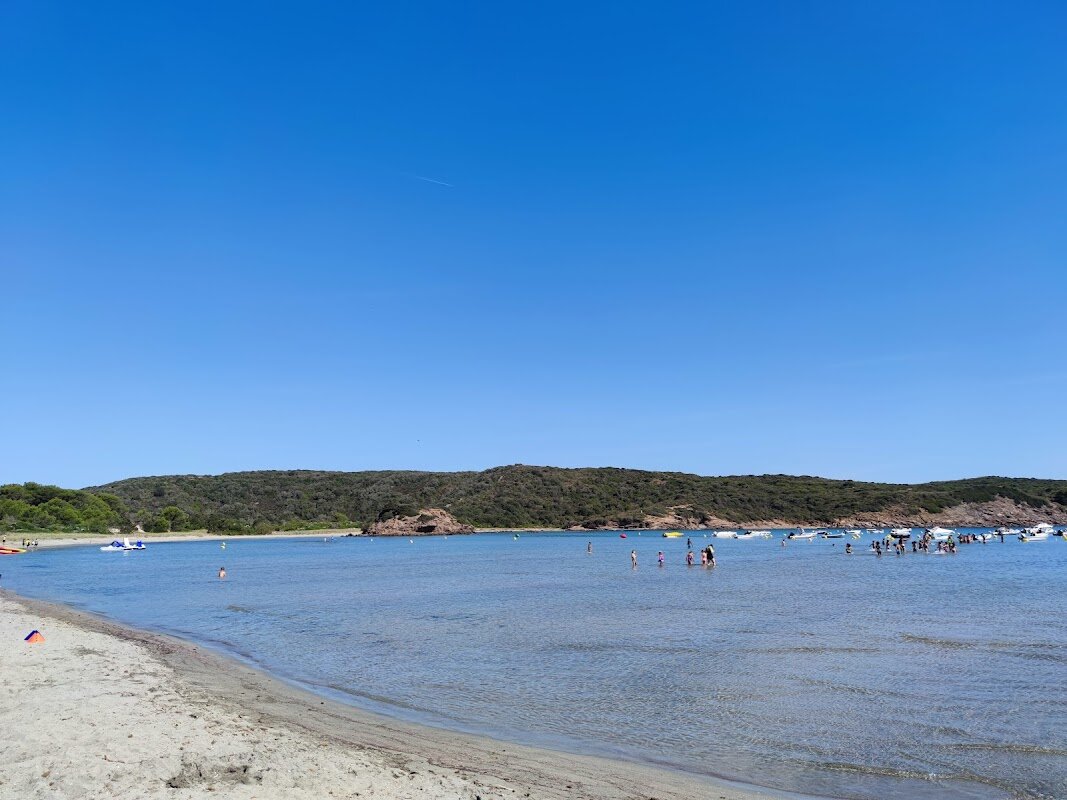 Baignade à la plage d'Es Grau – Plage d'Es Grau, Es Grau, Minorque (photo 1)