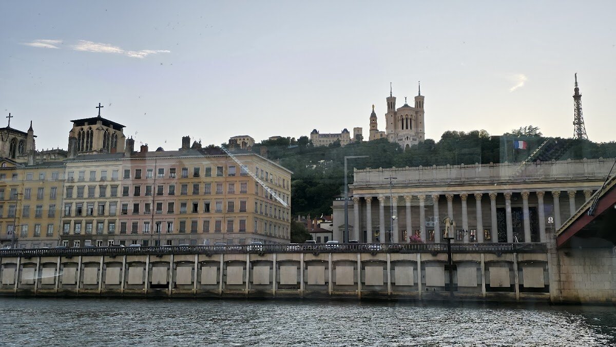 Balade fluviale en Vaporetto – Vaporetto (TCL), Quai Antoine Riboud, 69002 Lyon (Confluence) (photo 1)