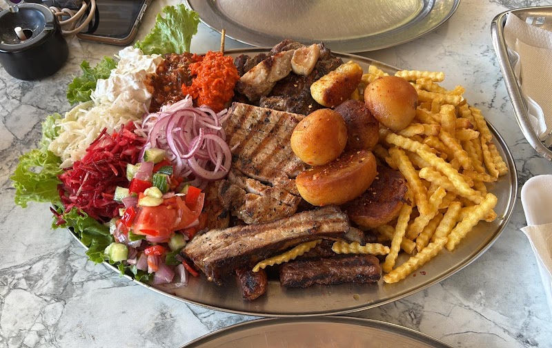 BBQ Tanjga – Old Town Kotor (photo 3)