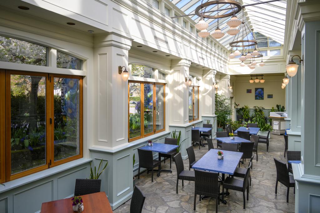 Blue Poppy Restaurant – 800 Benvenuto Avenue, Brentwood Bay, Butchart Gardens (photo 1)