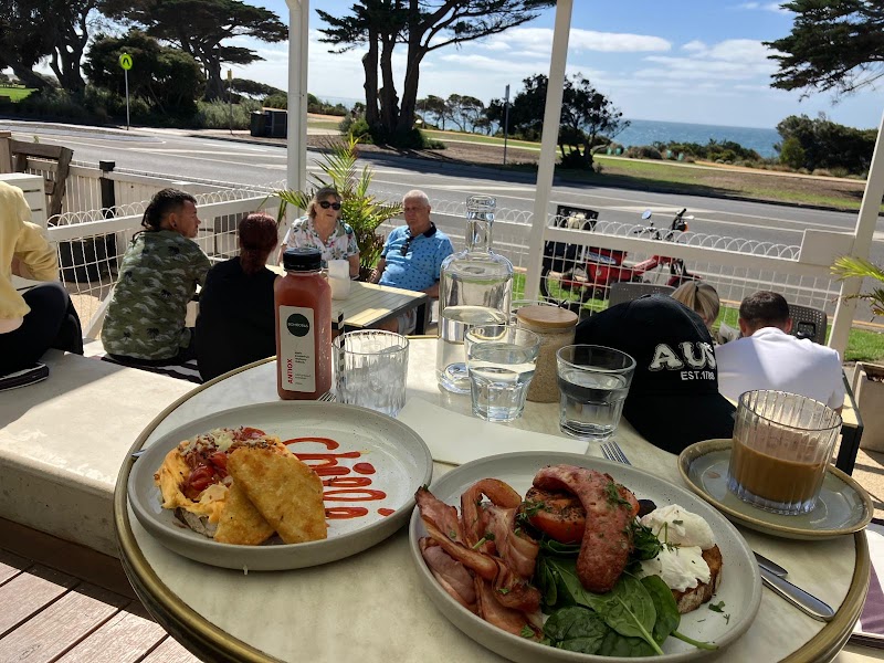 Bomboras Café Bar – Torquay (photo 3)