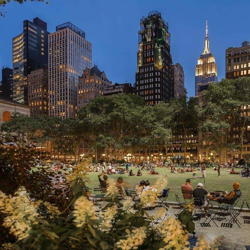 Bryant Park - Quick executive walk – Bryant Park - Midtown Manhattan (photo 3)