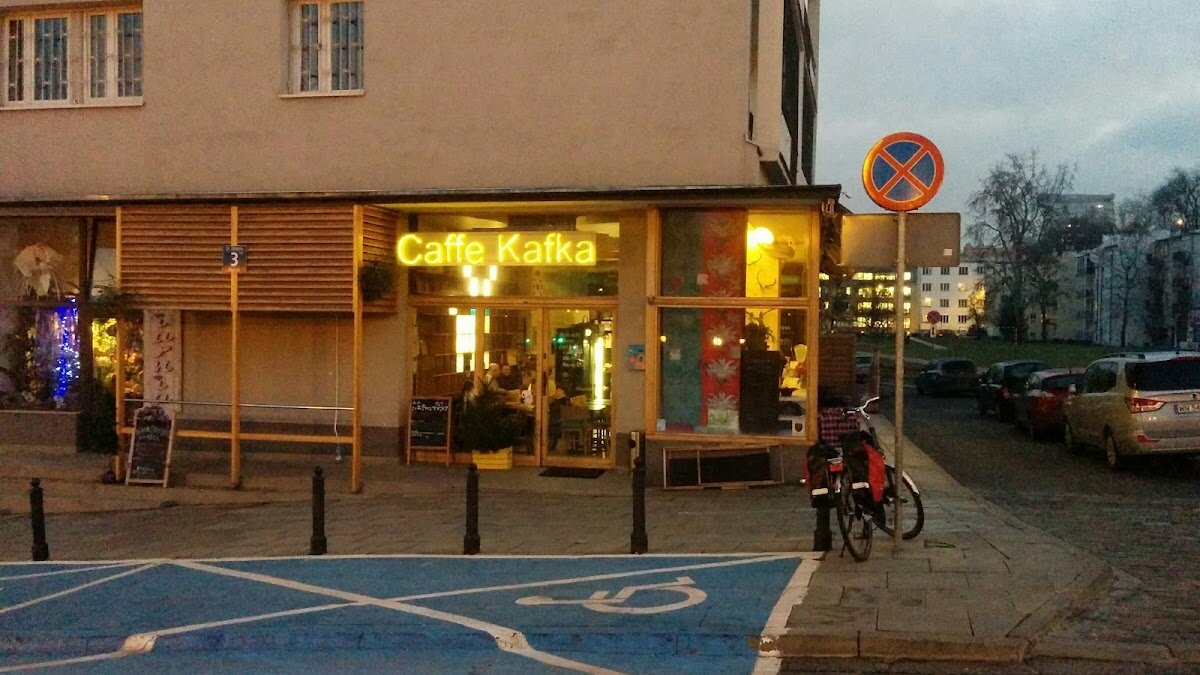 Café Kafka – ul. Obozna 63, Powiśle, Varsovie (photo 1)