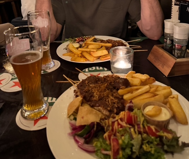 Café 't Gasthuys – Grimburgwal 7, 1012 GA Amsterdam, Pays-Bas (photo 2)