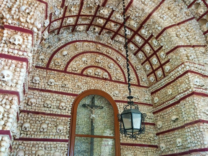 Capela dos Ossos (Igreja do Carmo) – Igreja do Carmo, Vila Adentro, Faro (photo 3)
