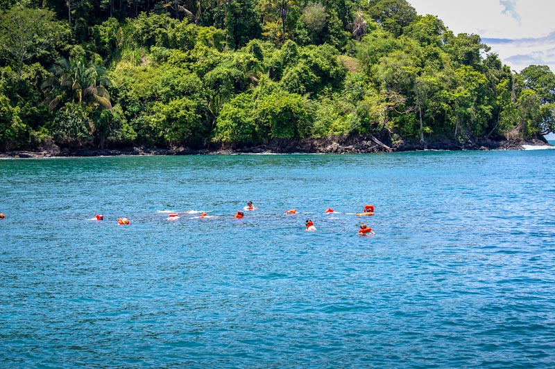 Catamaran sunset tour – Manuel Antonio (photo 2)