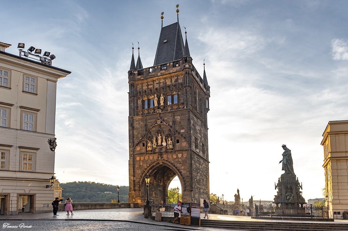 Charles Bridge Tower Access – Staré Město (photo 1)