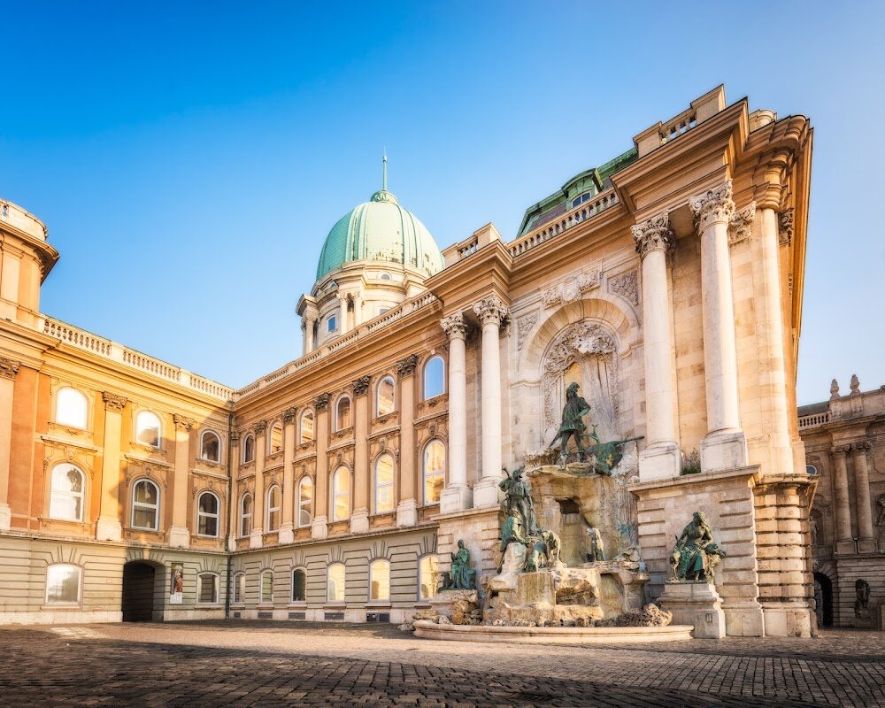 Château royal de Buda et Bastion des Pêcheurs – District I, Budapest (photo 1)