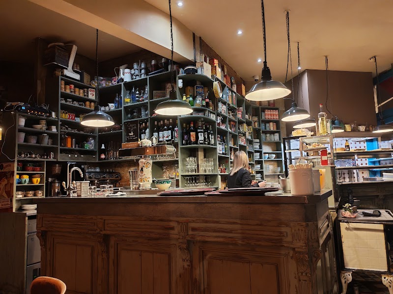 Chez Ginette et Marcel – Chez Ginette et Marcel, 25-27 Place des Corps Saints, 84000 Avignon (photo 2)